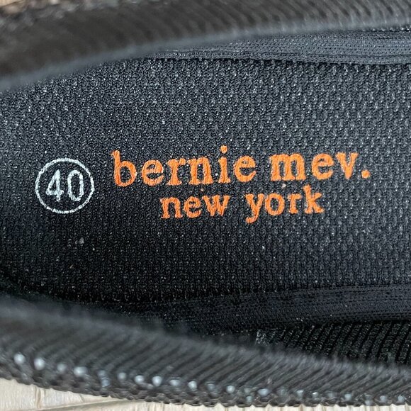 bernie mev. New York Casual Beaded Slip On Shoes Black w Subtle Sparkle Sz 40 - Picture 12 of 16